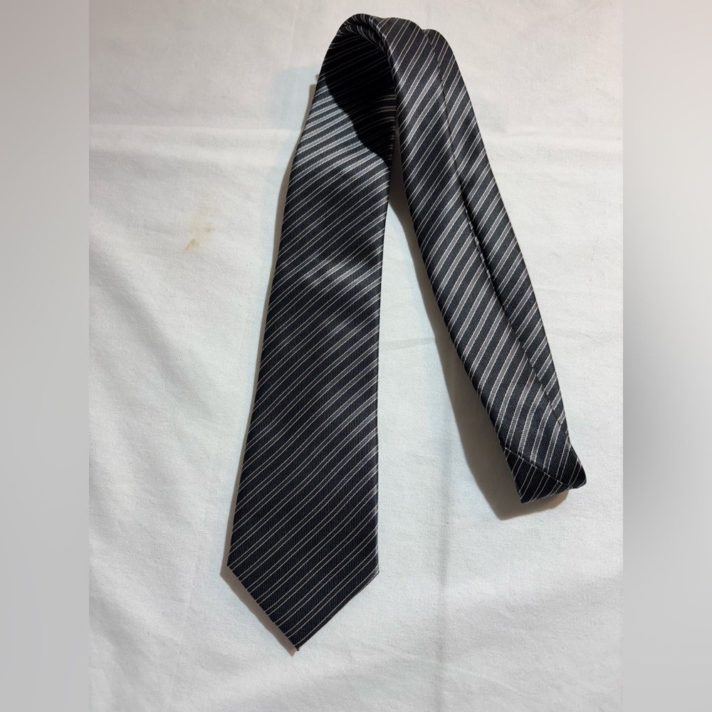 Angelo Rossi Classic Black & Silver Striped Men’s Tie